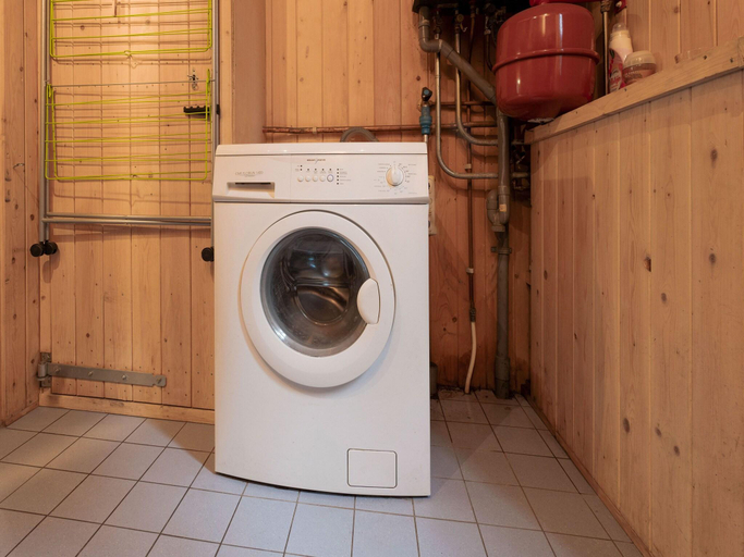 5, Forest House in Norg with Private Sauna, Noordenveld