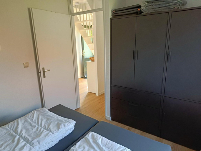 Bedroom 3, Bungalow in Breskens near the Coast, Sluis