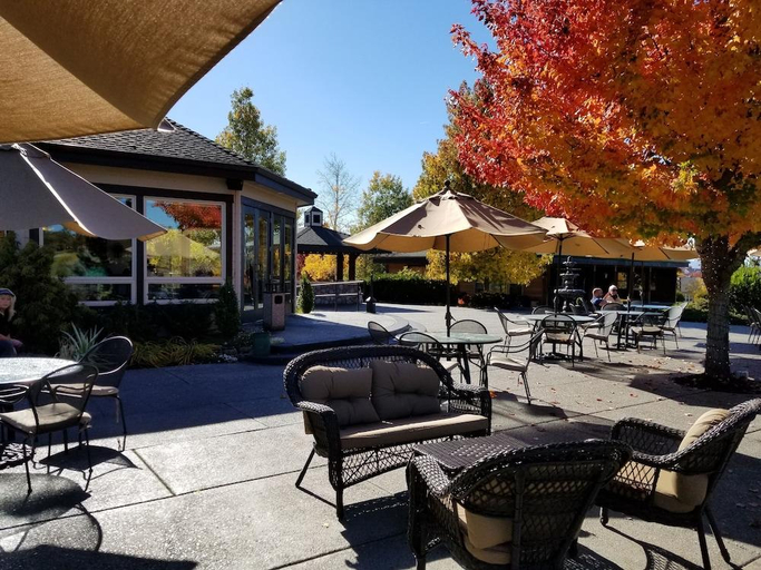 Others 5, Resort at Eagle Point Golf Club Lodging, Jackson