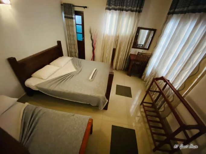 Bedroom 2, Eighty Seven Guest, Badulla