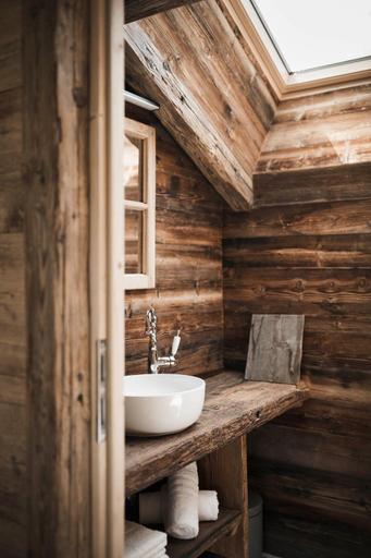 Bathroom 3, Huberhof, Bolzano