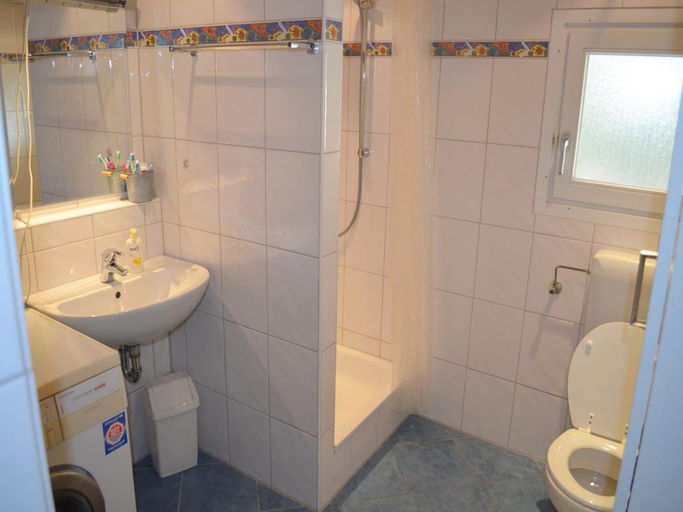 Bathroom 3, Sunlit Holiday Home by the Sea, Sluis