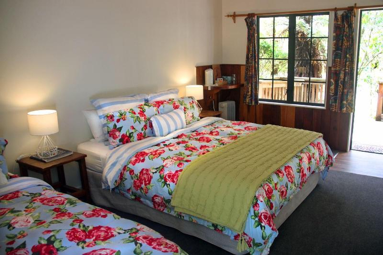 Bedroom 2, River Valley Lodge, Rangitikei