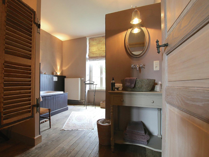 Bedroom 2, Rustic Charm, Modern Comfort, Luxembourg
