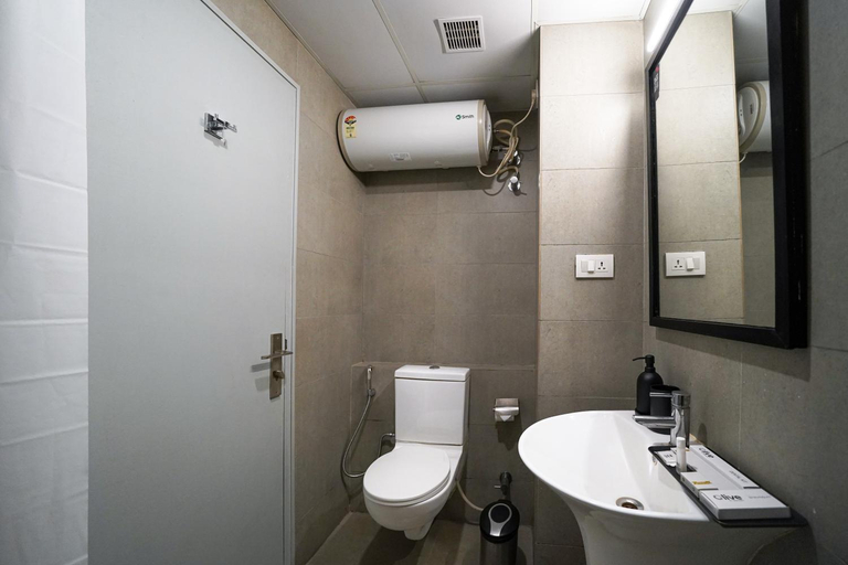 Bathroom 4, Olive Hotel Indiranagar by Embassy Group, Bangalore