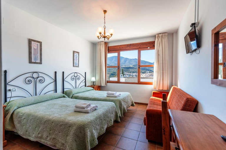 Bedroom 2, Hostal y Apartamento Rural Los Naranjos, Granada