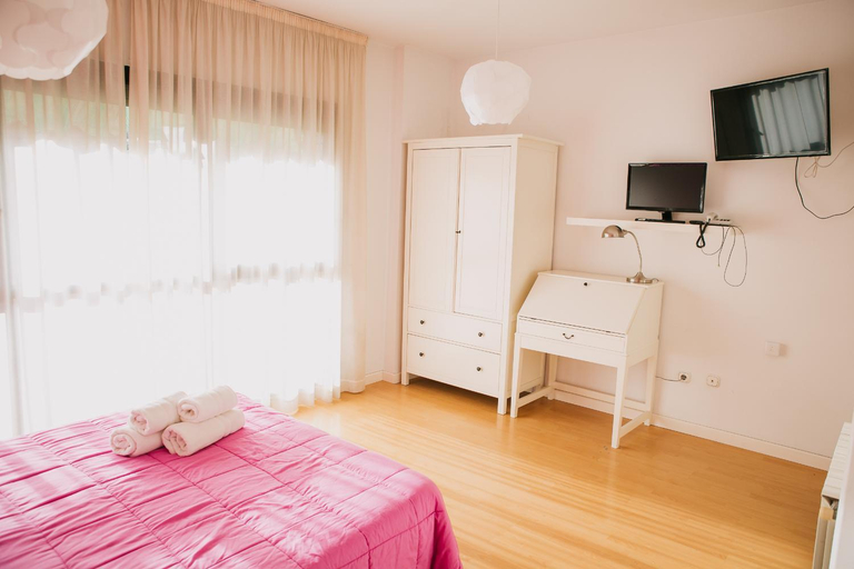 Others 4, Residencia Universitaria Tagaste, Barcelona