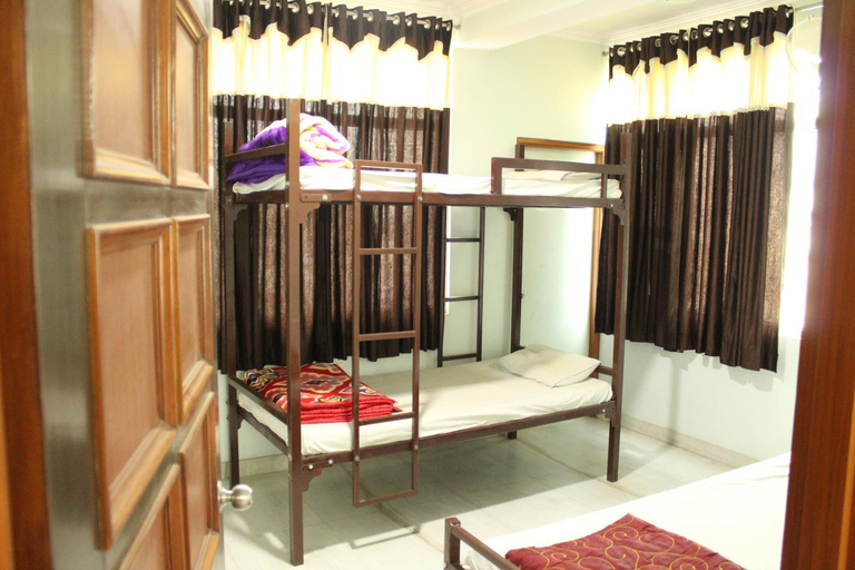 Bedroom 3, Hotel Chit Chat Palace, Jaipur