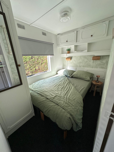 Bedroom 3, Gezellige stacaravan "Banjer", Aa en Hunze