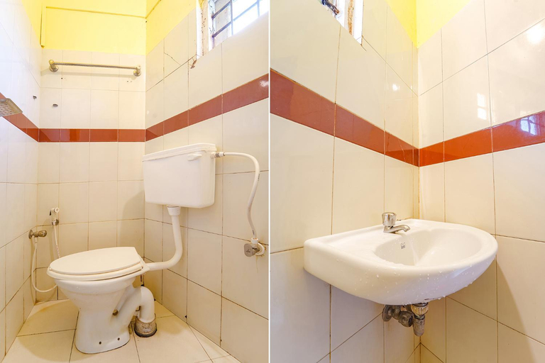 Bathroom 4, Ascot Hotel, Ernakulam