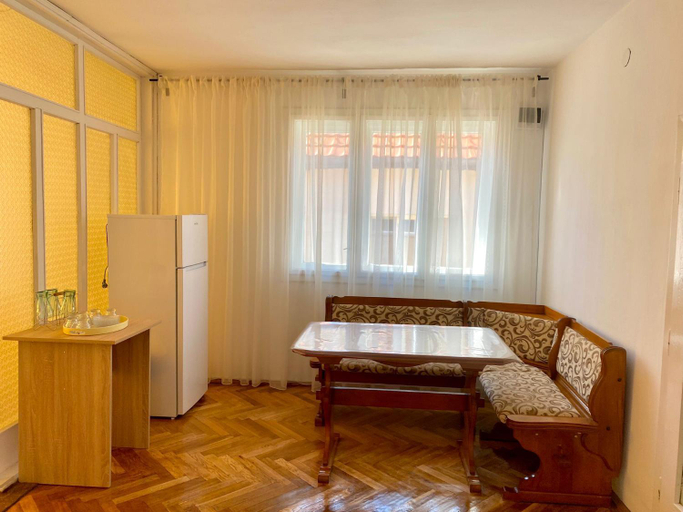 Others 4, Casa RoxAmy, Orsova