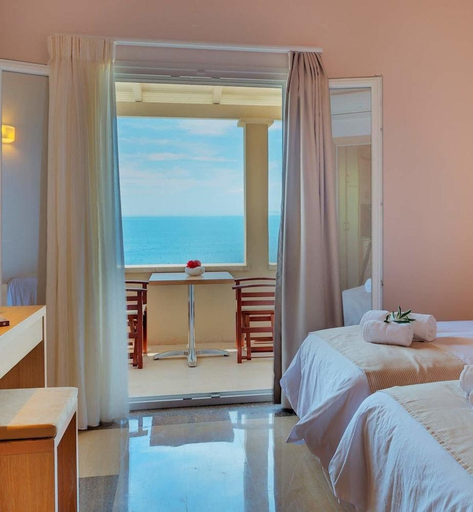 Bedroom 2, Krouzeri Beach Apartments, Ionian Islands