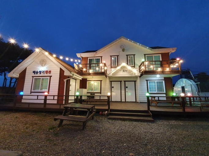 Exterior & Views, Taean Haesonghyanggi Pension, Taean
