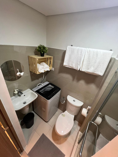 Bathroom 4, Shore 2 Residences Tower 3, Pasay City