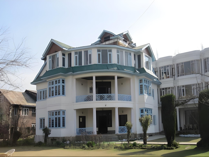 Exterior & Views 1, Green Acre Hotel, Srinagar