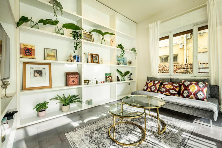 Others 5, Serene Retreat with Lush Garden