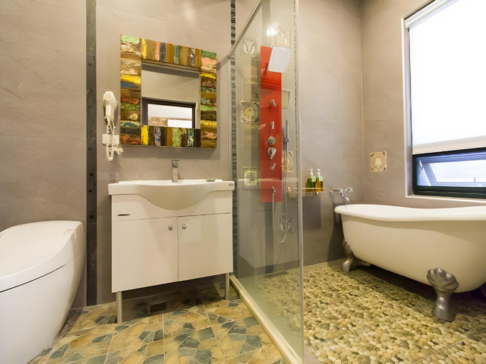 Bathroom, Shanhaiqu Bed and Breakfast, Hualien