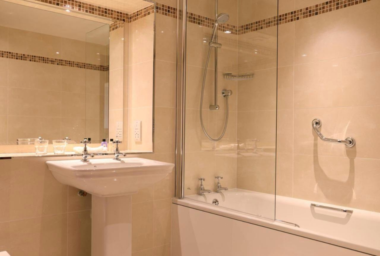 Bathroom 4, Macdonald Forest Hills Resort, Stirling
