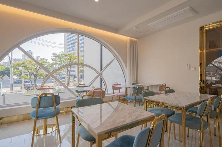 Food & Drinks 5, Munhyeon Signature Denbasta Hotel, Nam