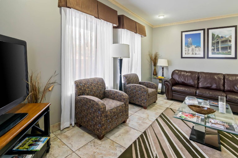 Public Area 2, Quality Inn & Suites - Granbury, Hood