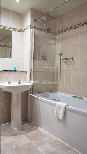 Bathroom 4, Beresford Hotel, Dublin