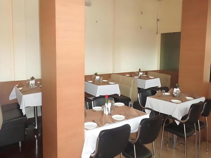 Food & Drinks 4, Hotel Skylark Inn, Nashik