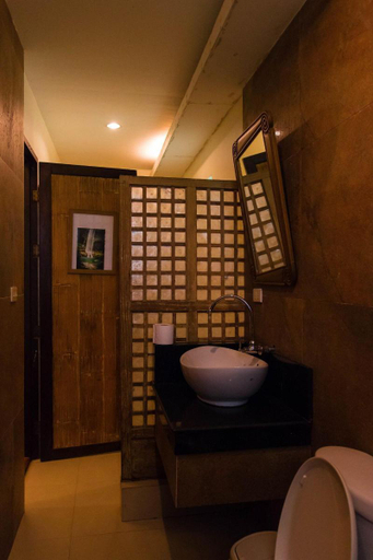 Bathroom 4, Damires Hills Farm and Spa Resort, Janiuay