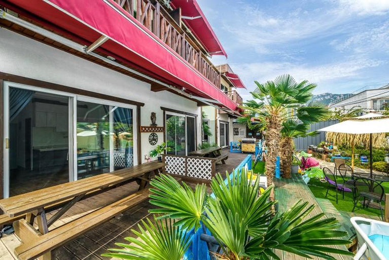 Exterior & Views 1, Namhae Sea & Blue Pension, Namhae