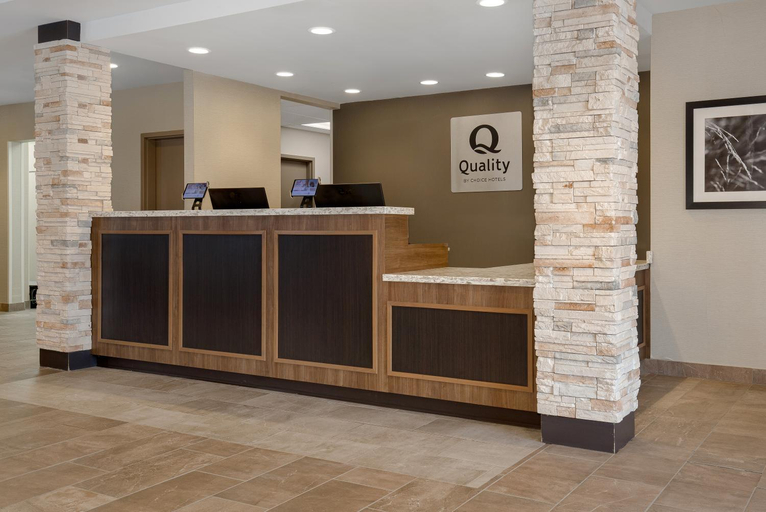 Public Area 2, Quality Inn & Suites, Frontenac