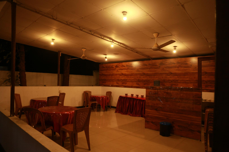 Food & Drinks 5, New Araliya Resort, N. Palatha East