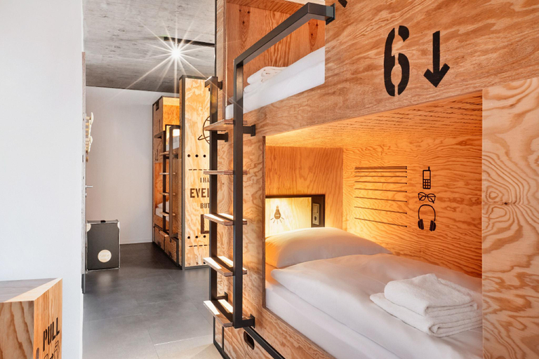 Bedroom 2, stories by Grimm's, Münster