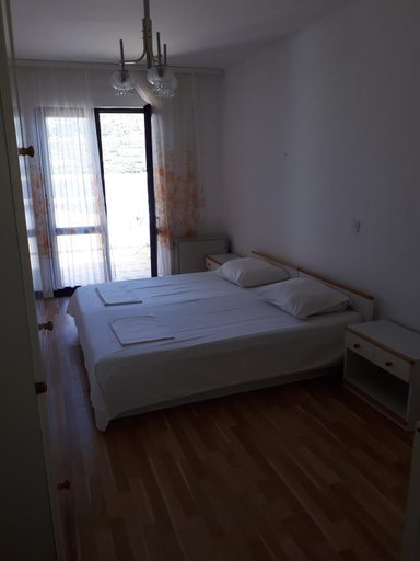 Others 3, Apartmani Vuksanovic, Pag