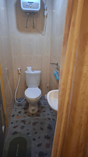 Bathroom 3, Ascarya Guest House, Denpasar