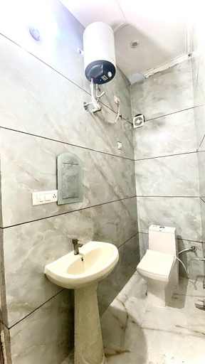 Bathroom 3, Swaran hotel, Amritsar