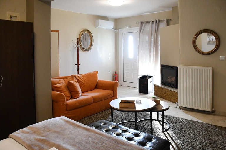 Others 5, Toula Rooms, Central Macedonia