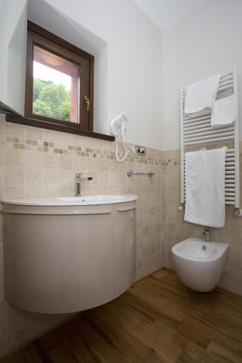 Bathroom 4, B&B La Ceramica Moline, Cuneo