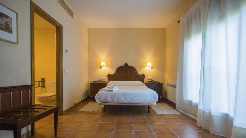 Bedroom 2, Casa Rural Pilon del Fraile, Toledo