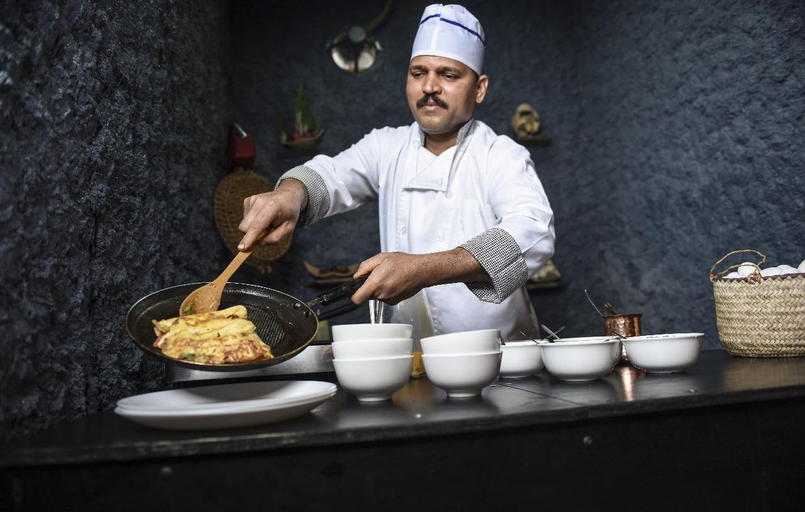 Food & Drinks 3, Sama Jabal Shams Resort, Al Hamra