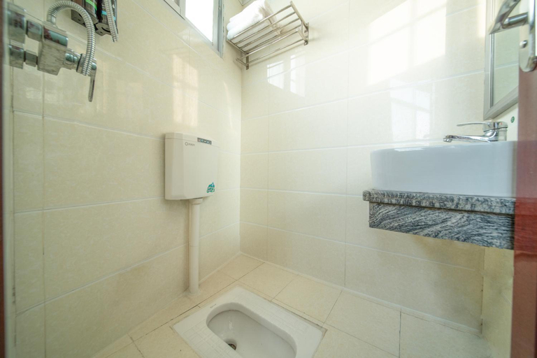 Bathroom 4, 云起山居庭院观景民宿, Xiangxi Tujia and Miao