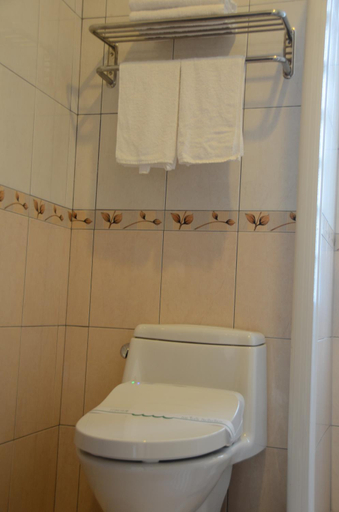 Bathroom, Rainbow Bridge B&B, New Taipei City