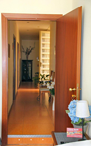 Public Area, Titina B&B, Rome