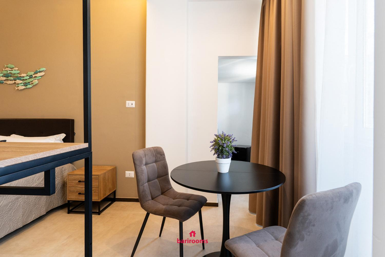 Others 5, Barirooms - Urban 163, Bari