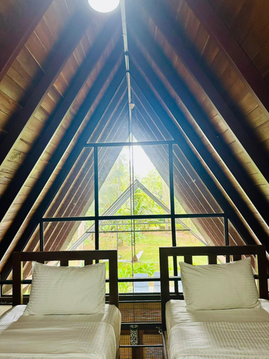 Bedroom 3, Elegant Hamlets Home Stay, Udubaddawa