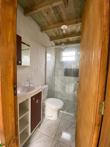 Bathroom 3, Cabanas Prema, Imbituba