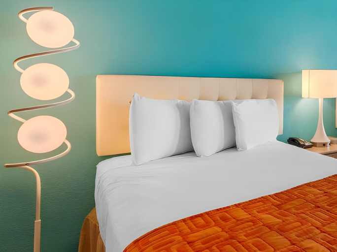 Bedroom 3, Hotel Cabana Oceanfront/Boardwalk, Cape May