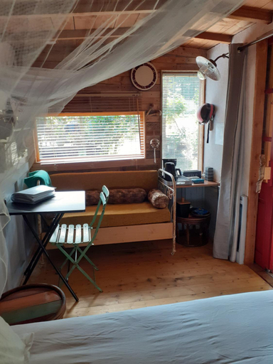 Bedroom 2, La cabane de l'oiseau, Dordogne