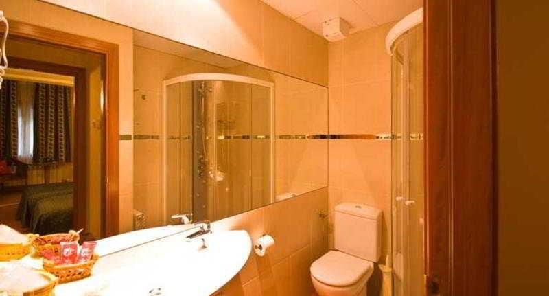 Bathroom, Els Meners