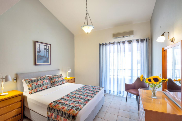 Others 4, Morpheas Apartments, Crete