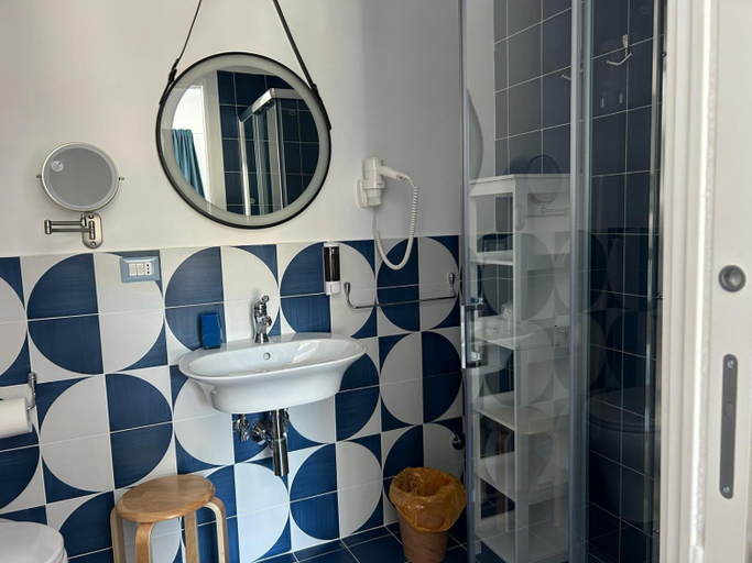 Bathroom, Blu D Alia Exclusive Rooms, Napoli