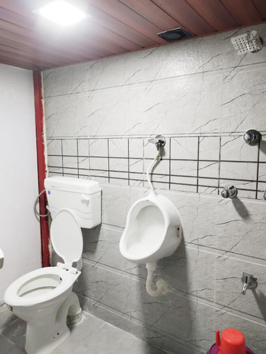 Bathroom, Vakola Dormitory, Mumbai Suburban